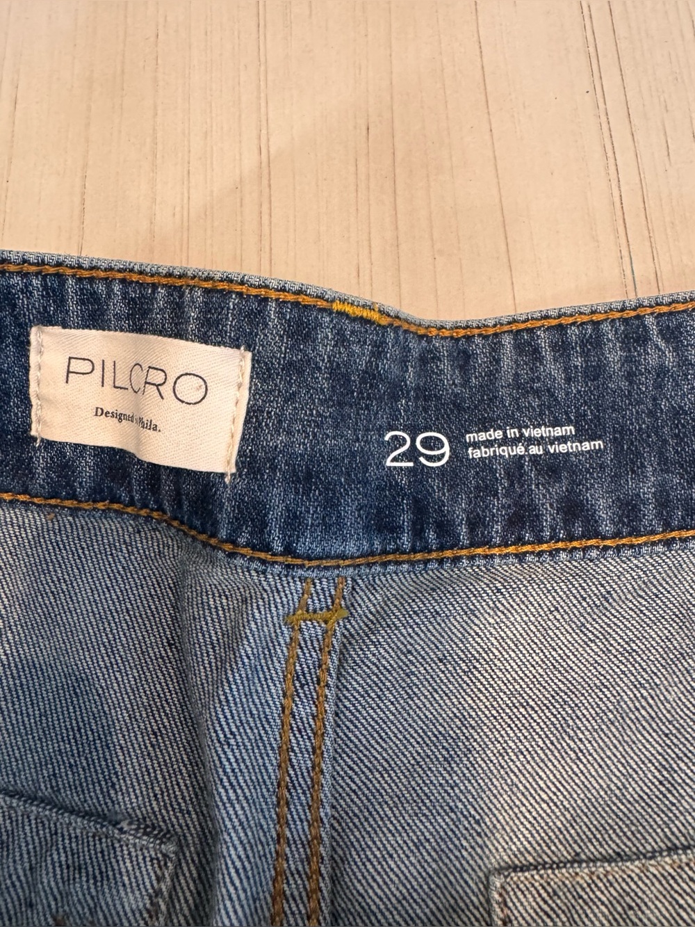 Anthropologie Pilcro Wanderer Mid-Rise Relaxed Jeans Lonnie Wash Size 29 NWOT - Picture 13 of 16